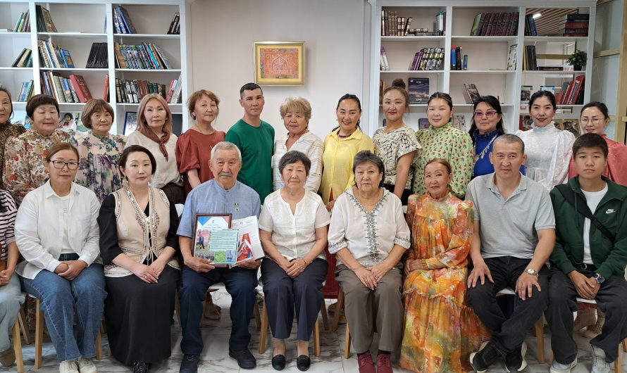 Уус тарбахтаах, уран көрүүлээх, айылҕаттан талааннаах  Ытыктыыр киһибит!
