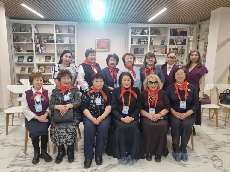 Фото: Айар-тутар кыымы күөдьүппүт суруналыыс